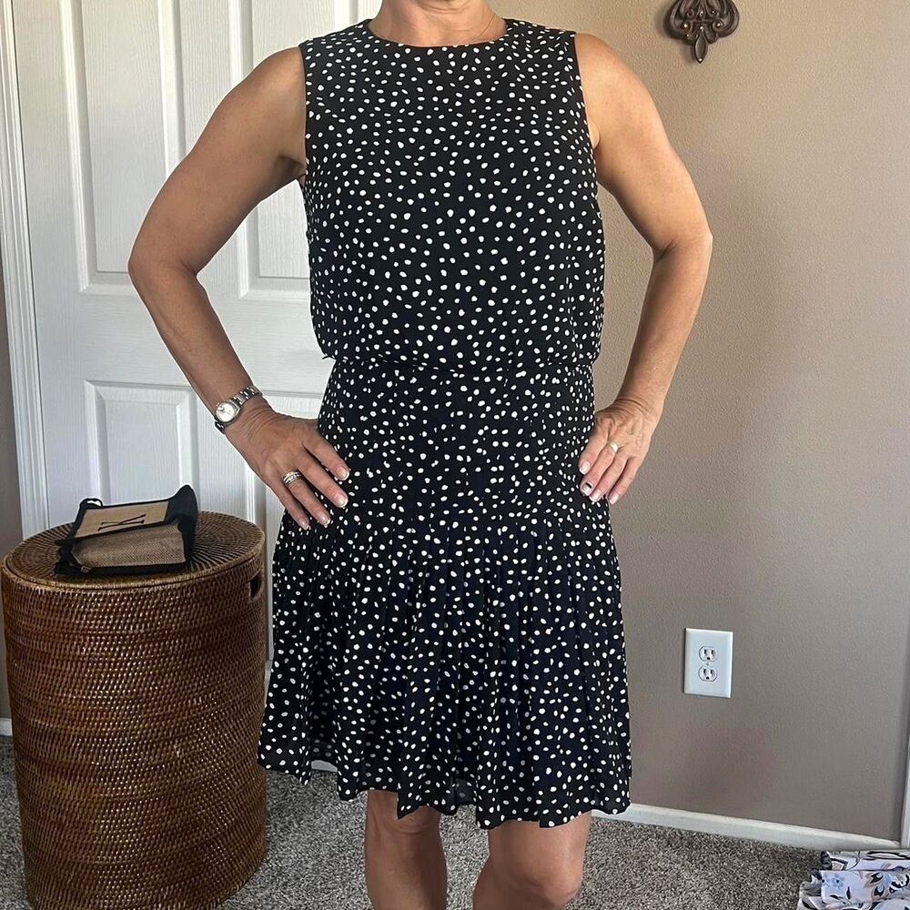 NWT Ann Taylor Black & White Spotted Polka Dot Pleated Flare Dress Women Size 8
